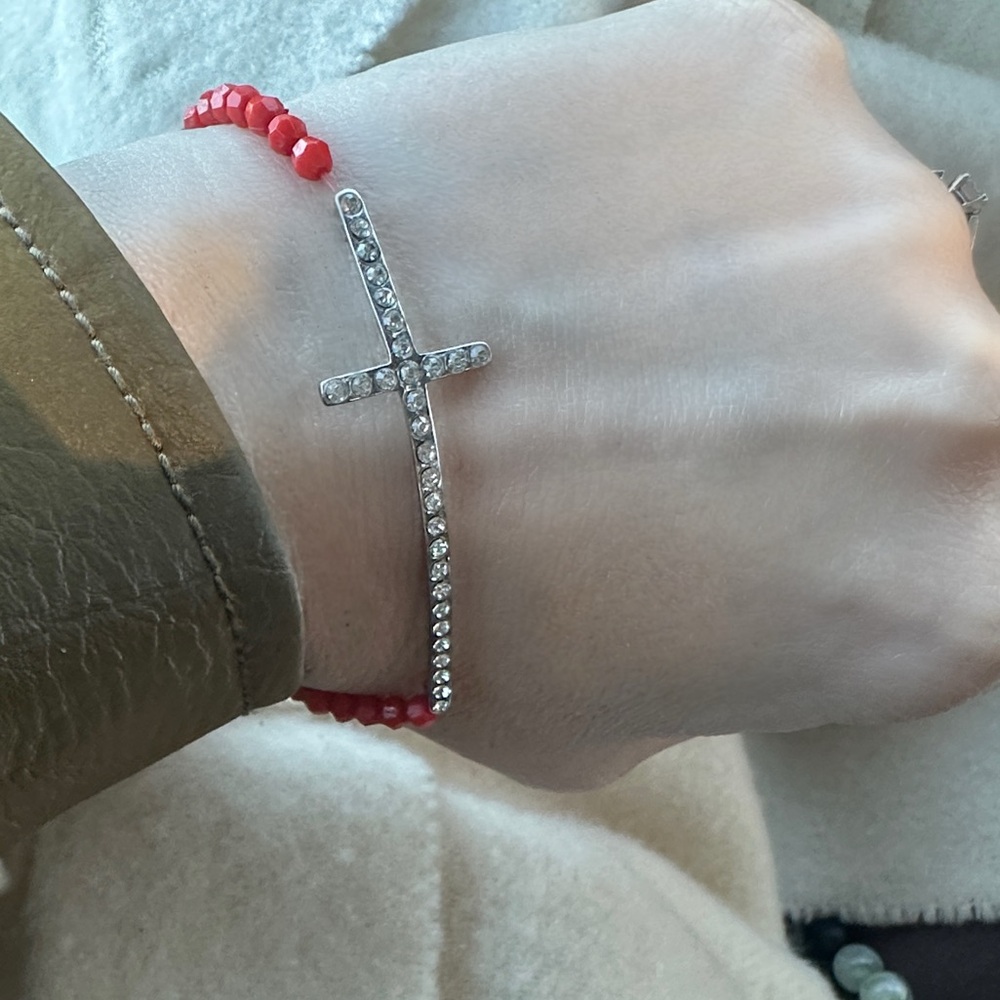 Minimalist Shine Cross Elastic Red Beaded Bracelet